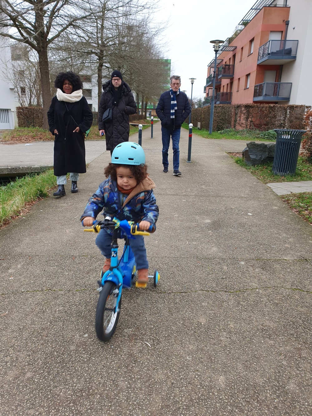 Siloë sur son vélo